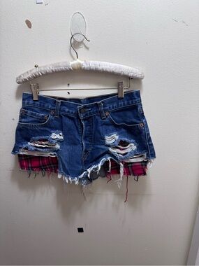 Levi's Blue Denim Cutoff Shorts with Red Plaid pockets size 2